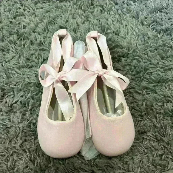 Designer’s Touch Other - Designer’s Touch Sabrina Ballet Leather Flats (Size 12 girls)